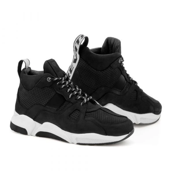 Revit Astro Ghost Shoes Black-White 1 Revit Astro Ghost Shoes Black-White